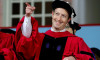 Zuckerberg Harvard'dan diplomasını aldı