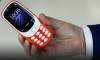 Yeni Nokia 3310'a en sert dayanıklılık testi!