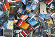 Çin'de cep telefonu üretimi ve ihracatı azaldı