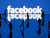 Facebook yapay zeka ile 9 kat hızlı çeviri yapacak