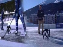 Bilim insanlarından robotik buz hokeyi 