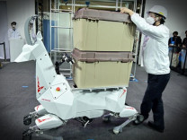 100 kilo taşıyabiliyor: Motosiklet devinden keçi robot!
