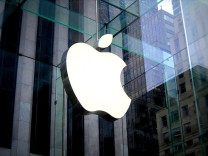 Apple 200 milyar dolar kaybetti