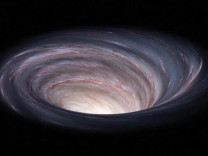 Gök bilimciler en büyük kara deliği keşfetti