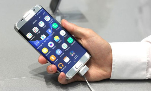 Samsung'un yeni telefonu bilgisayar da olacak