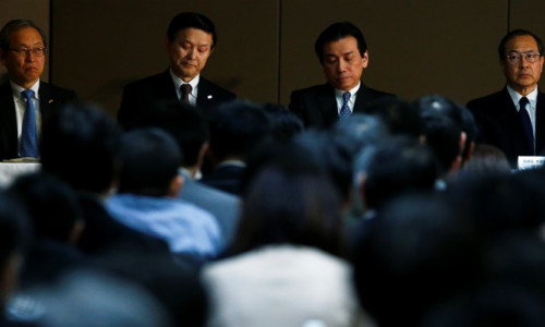 Toshiba'nın CEO'su Shiga istifa etti