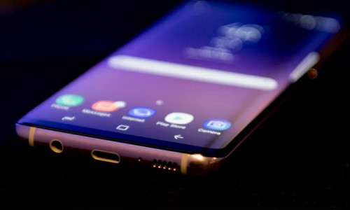Samsung S8'in home tuşu hareket ediyor