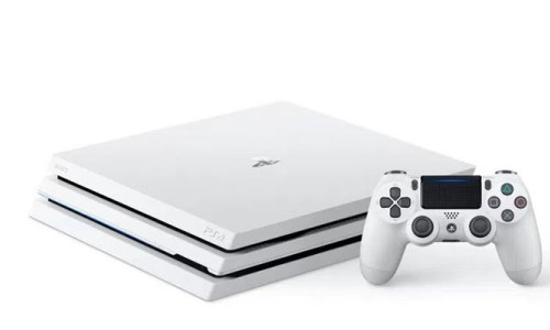 Beyaz PlayStation 4 Pro ön siparişe sunuldu