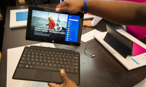 Microsoft Surface cihazlara tüketiciden büyük darbe