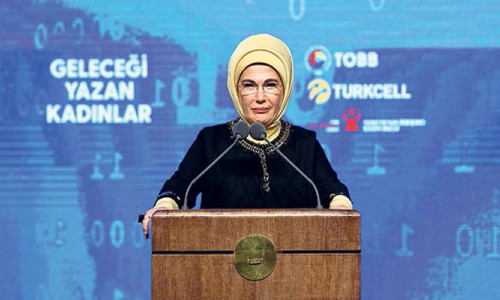 Emine Erdoğan'dan kadınlara teknoloji daveti
