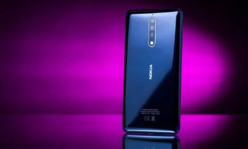 Nokia 8 için beklenen güncelleme geldi