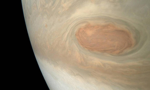 NASA, Jüpiter’deki fırtınanın fotoğrafını yayınladı