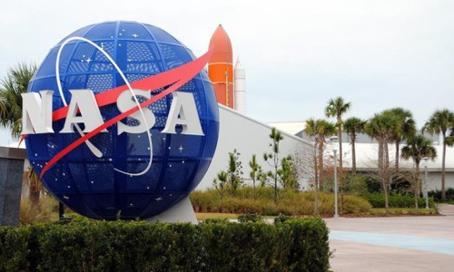 NASA çalışanlarına tuvalet temizlettirecek 