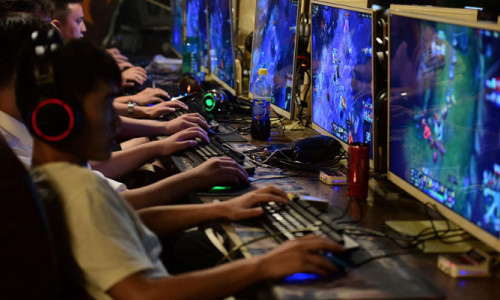 Çin, bilgisayar oyunu oynamaya sınırlamalar getiriyor