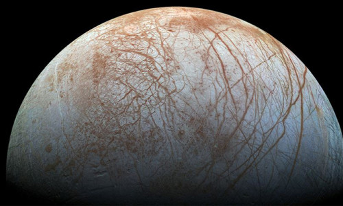 Jüpiter'in uydusu Europa'nın atmosferinde su buharı bulundu