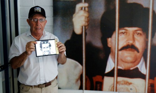 Escobar'ın kardeşi tarafından üretilen telefonun yeni fotoğrafları paylaşıldı