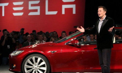 Tesla'dan 702 milyon dolar zarar