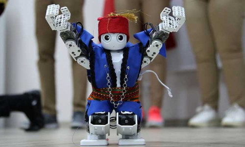 Harmandalı oynayan robot Avrupa finallerine taşıdı