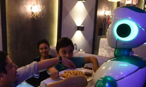 Robo-restorant: Yapay zeka siparişinizi almaya hazır