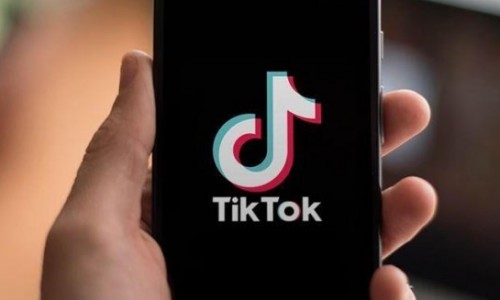 TikTok yalan habere karşı bir haber ajansı ile  iş birliğine gidiyor
