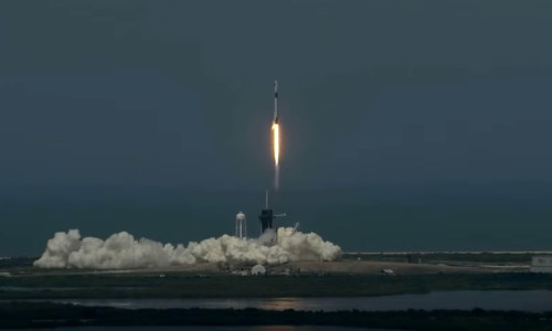 SpaceX'in uzay mekiği başarıyla fırlatıldı