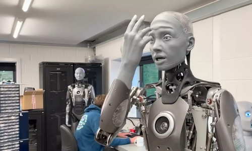 Dünyanın en gerçekçi insansı robotu tanıtıldı