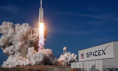 SpaceX, 60 internet uydusunu daha uzaya fırlattı