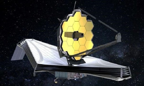 James Webb'den muazzam keşif: Kara delik etrafında dönen galaksi kümesi