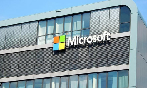 Microsoft ve Alphabet'in net karlarında düşüş