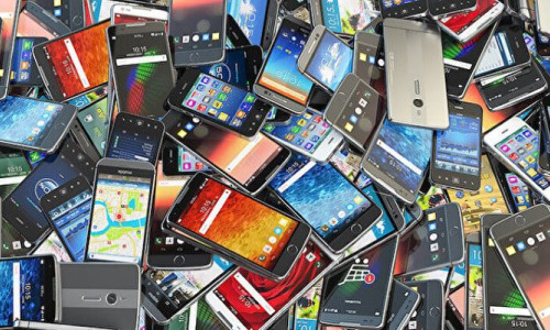 Çin'de cep telefonu üretimi ve ihracatı azaldı