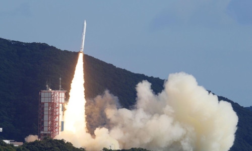 Çin, deney ve gözlem uydularını uzaya fırlattı