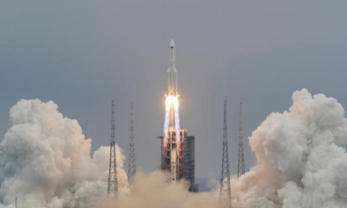 Çin'in uydusu ilk özel sektör üretimi taşıyıcı roketle fırlatıldı