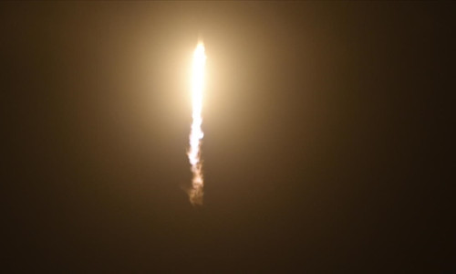 Japonya'da hükümete ait uyduyu taşıyan roket patladı