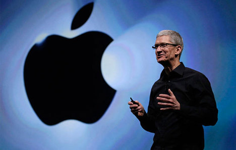 Apple CEO'su Tim Cook'u rezil eden fotoğraf!