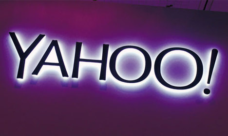 Yahoo, olası satış için 3 banka ile anlaştı